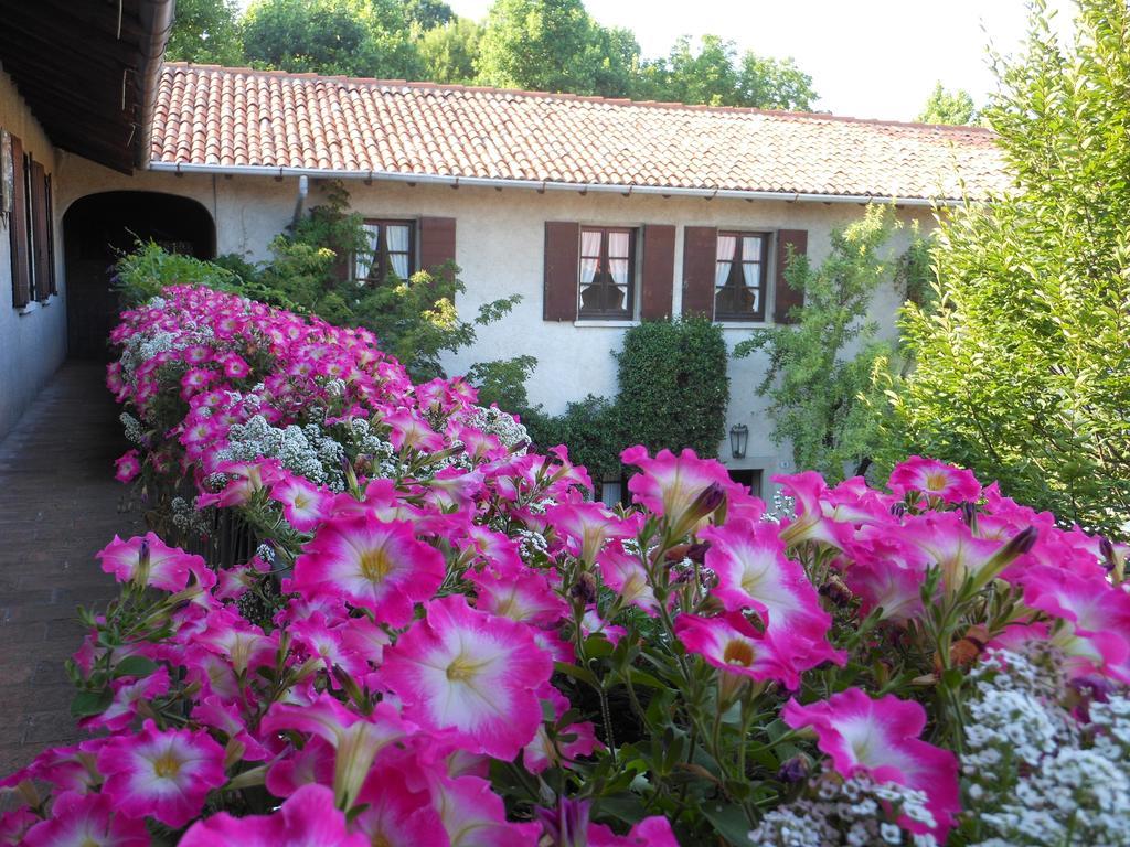 Agriturismo Cassinazza Orsenigo المظهر الخارجي الصورة