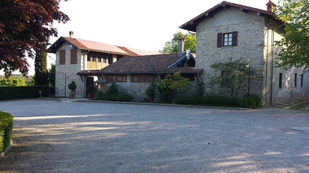 Agriturismo Cassinazza Orsenigo المظهر الخارجي الصورة