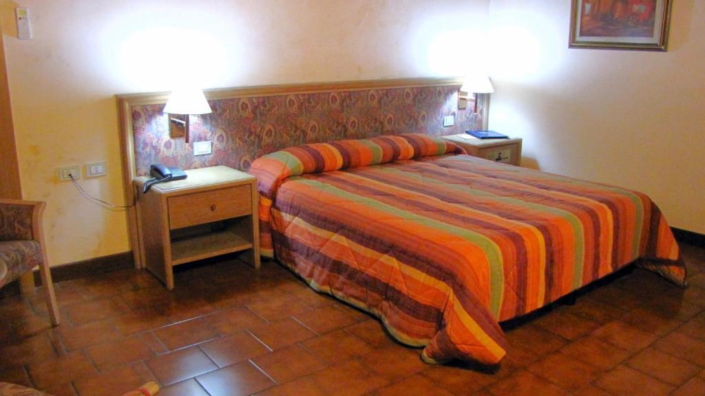 Agriturismo Cassinazza Orsenigo الغرفة الصورة