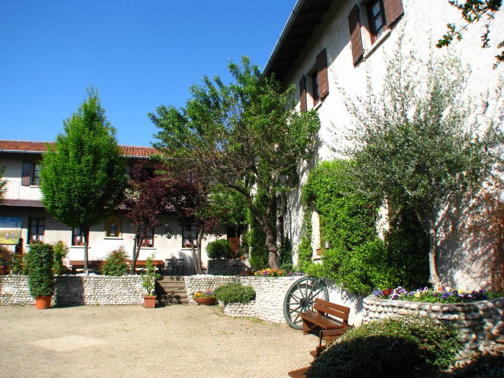 Agriturismo Cassinazza Orsenigo المظهر الخارجي الصورة